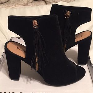 Suede black bootie